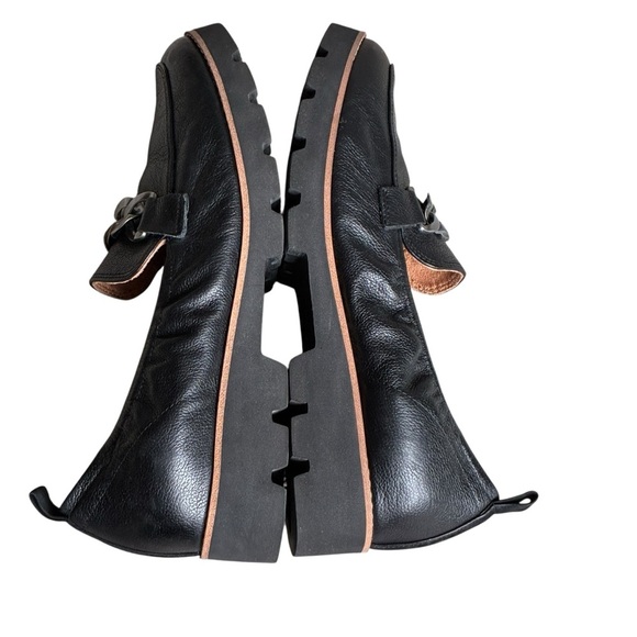 Vionic Cynthia Leather Loafer Chunky Chain Detail Black Leather Size 8 - Picture 9 of 11